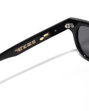 Load image into Gallery viewer, Butter Goods - Conquistador Sunglasses,  Piano Black
